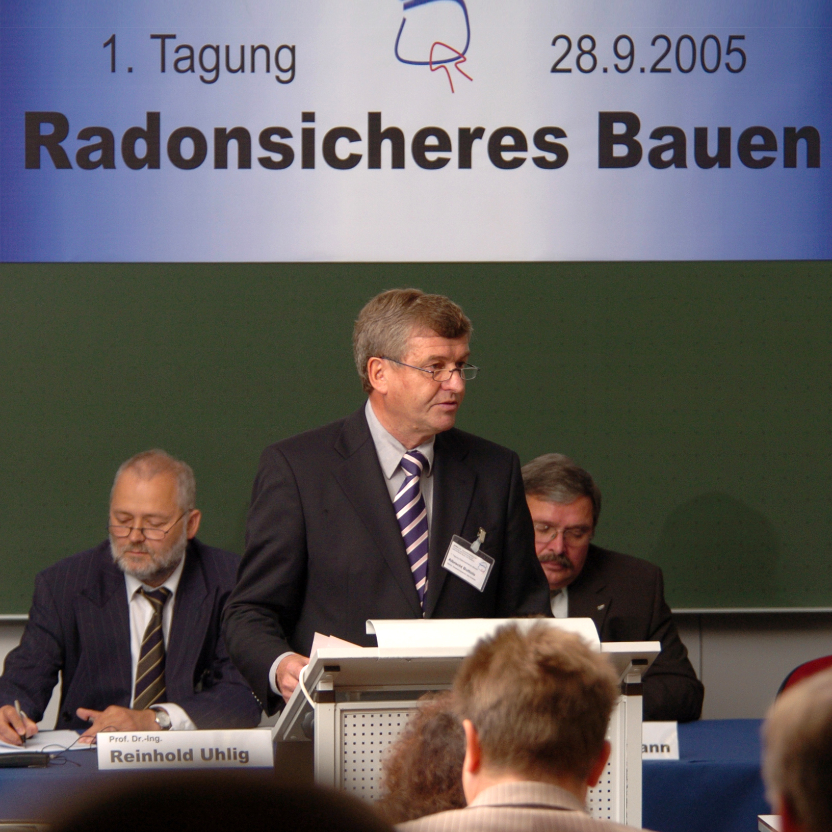 Dr. Buttolo hält 2005 die Eröffnungsrede der 1. Tagung