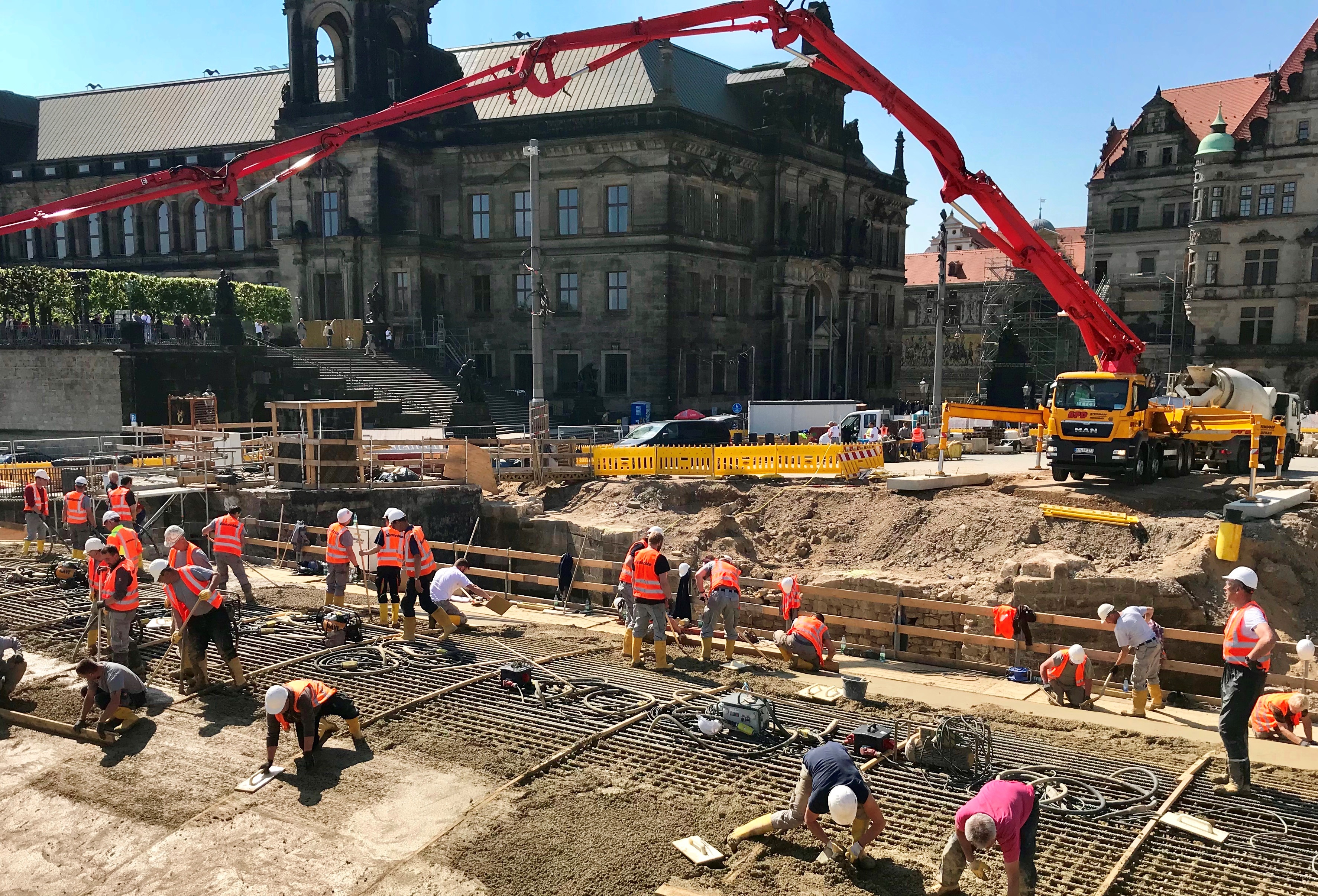 Baustelle Augustusbrücke Dresden