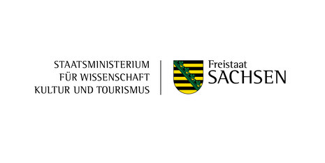 Logo des Staatsministeriums für Wissenschaft Kultur und Tourismus mit sächsischem Wappen