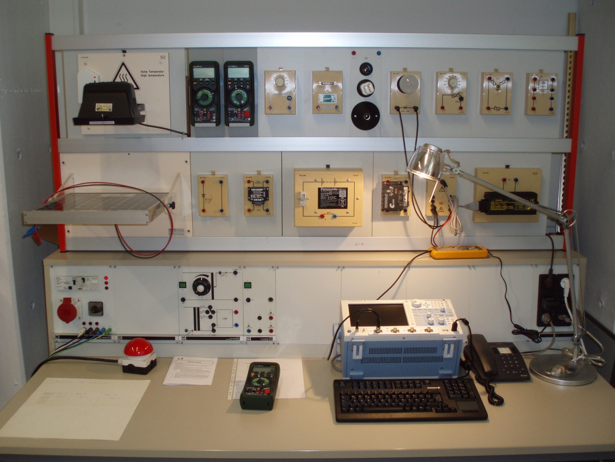 Labor Leistungselektronik, Praktikum Photovoltaik 1