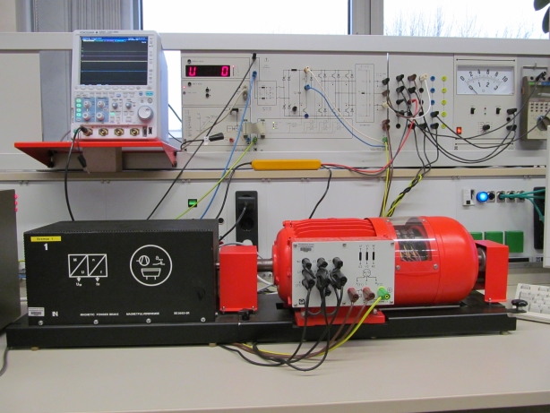 Labor Leistungselektronik, Praktikum Ein- und dreiphasiger selbstgeführter Wechselrichter 1