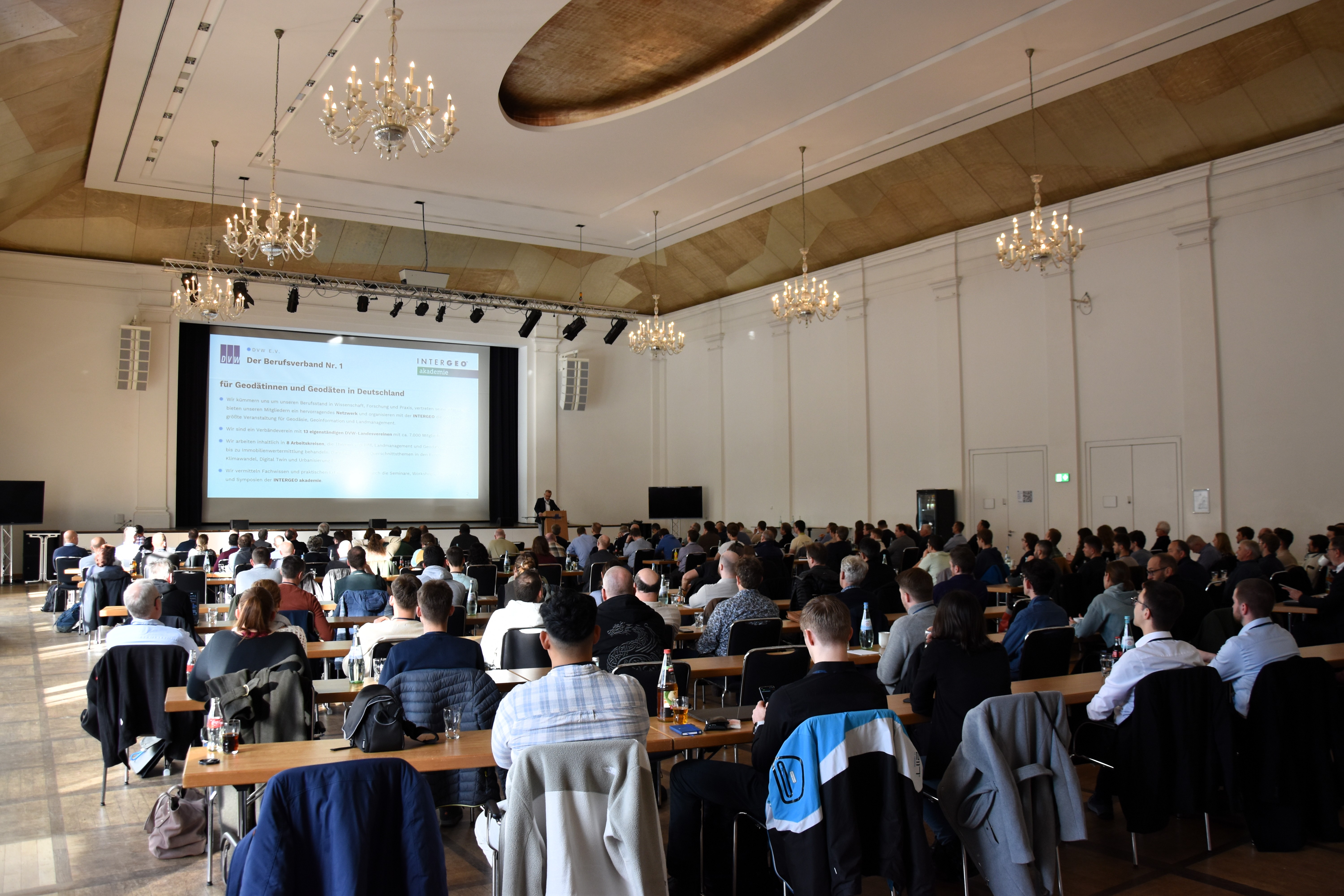 Blick in den Saal beim TLS-Seminar in Fulda