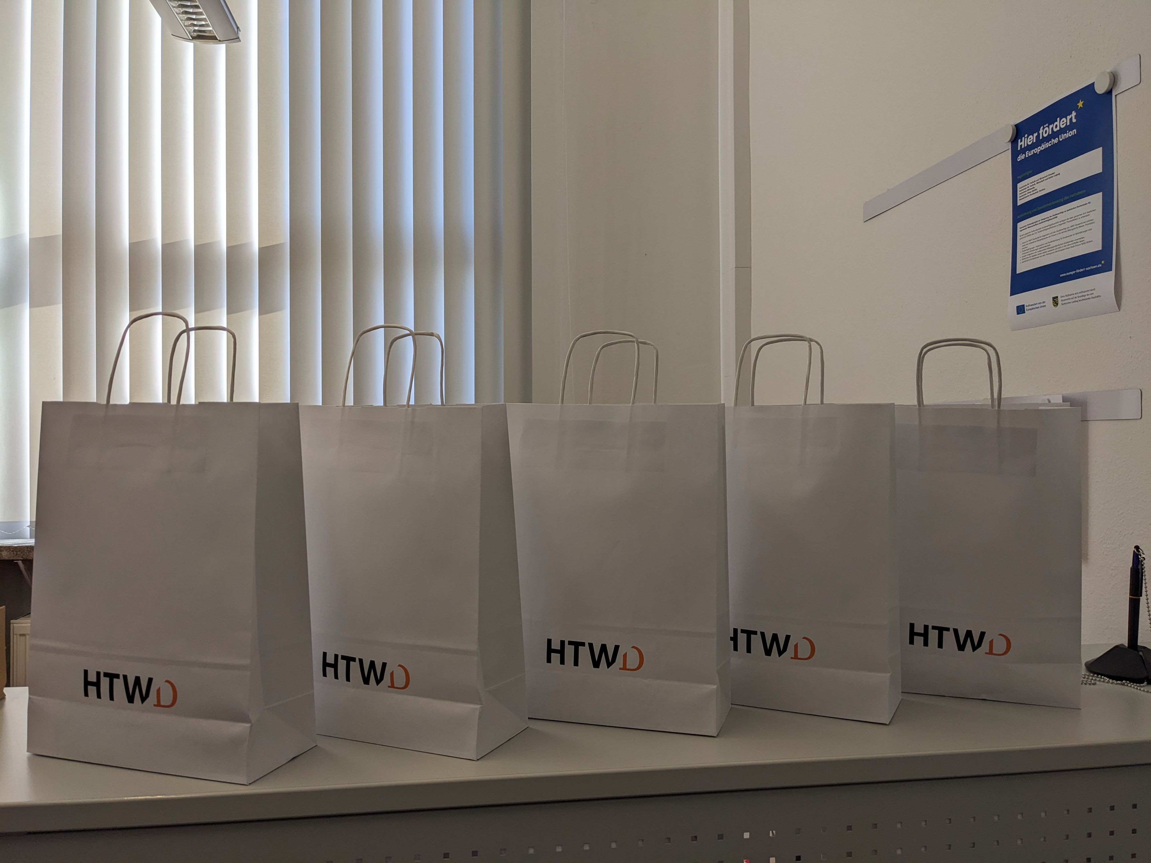 5 HTW-Tüten mit Überaschungen