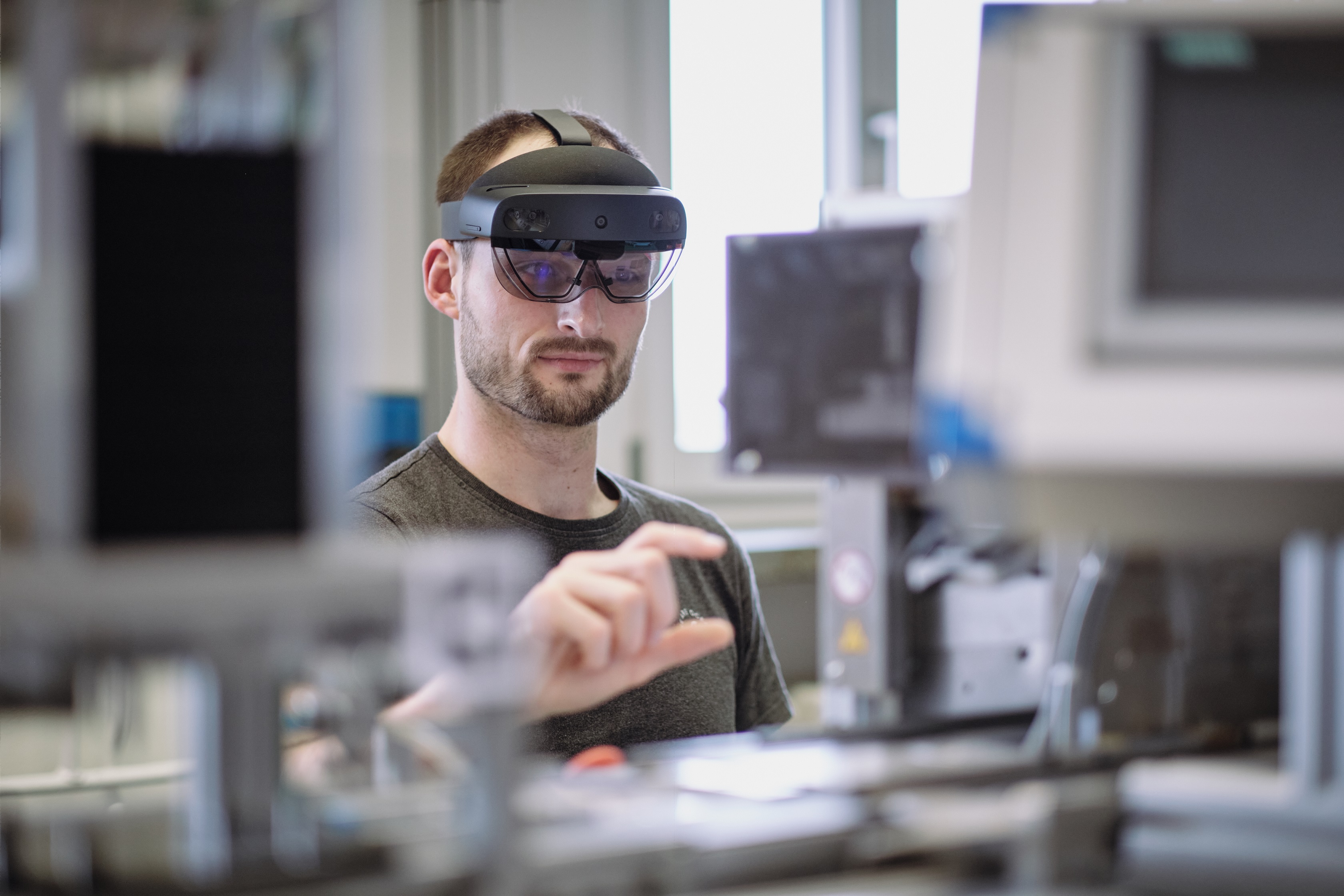 Mitarbeiter mit HoloLense