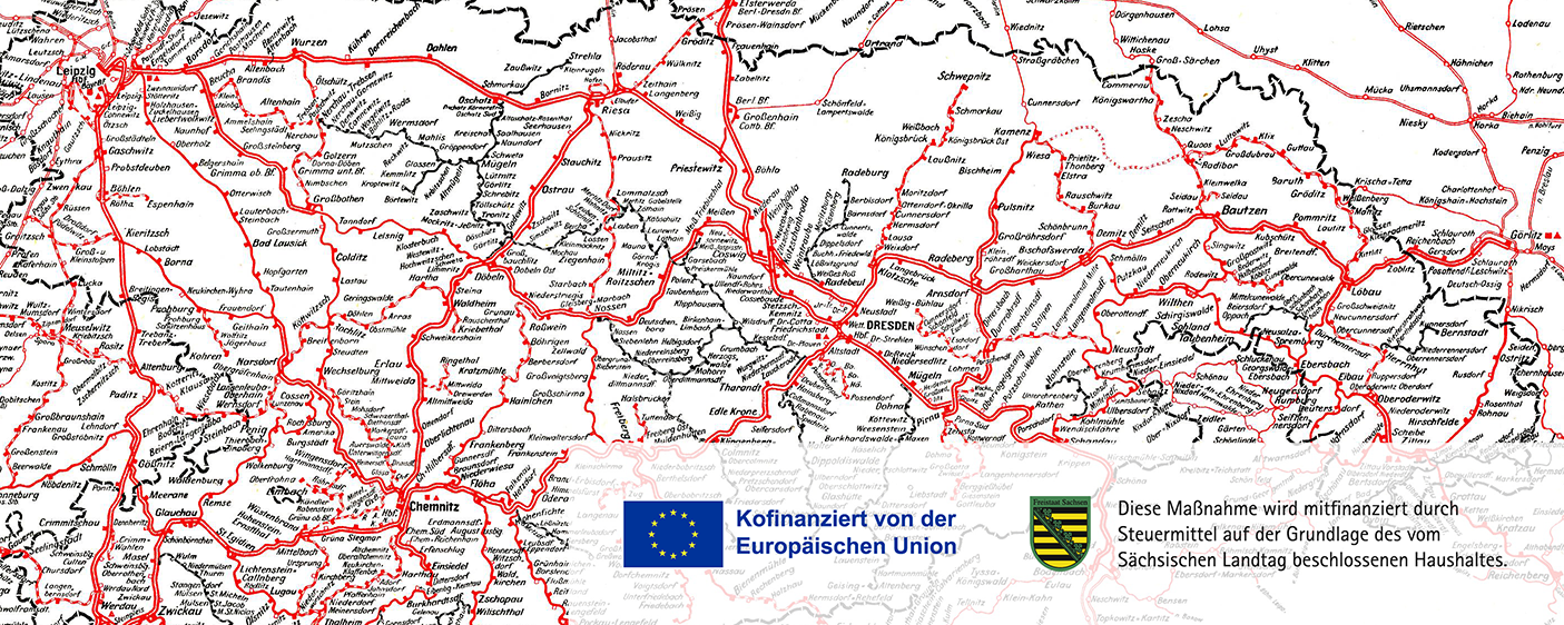 Ein historischer Schienennetzplan von Sachsen mit den Förderlogos der EU und Sachsens
