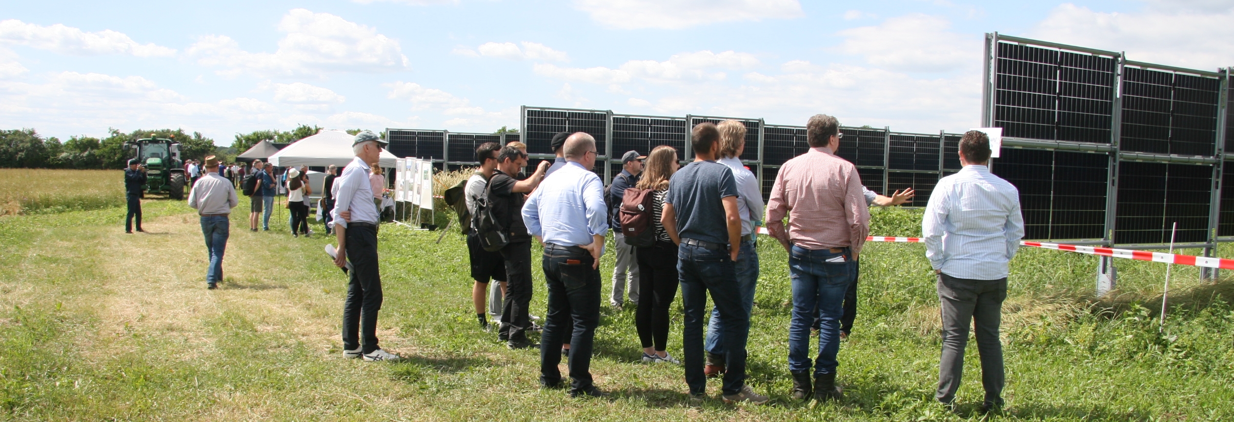 Teilnehmer an Agri-PV-Anlage