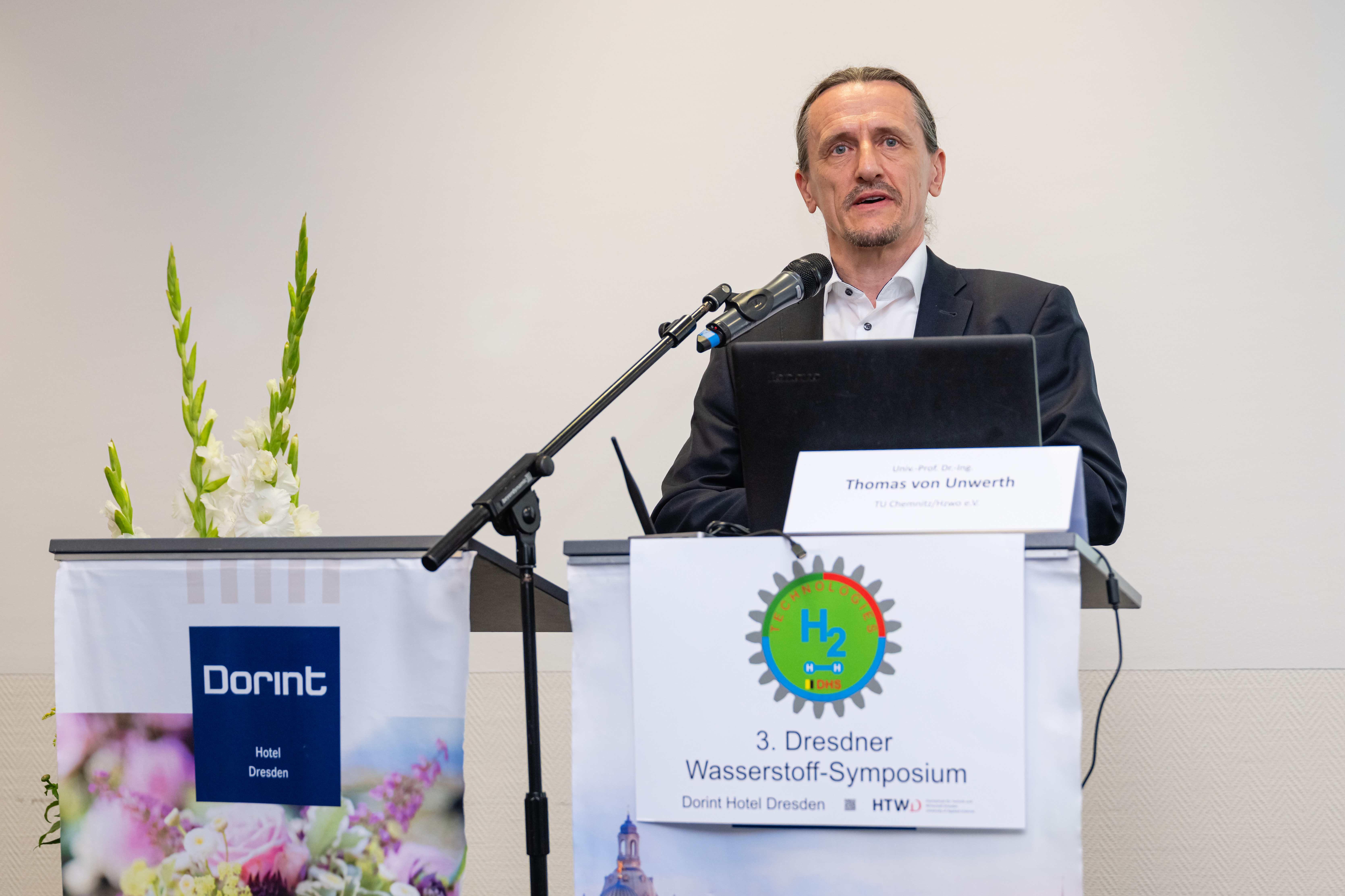 Univ.-Prof. Dr.-Ing. Thomas von Unwerth, TU Chemnitz/HZwo e.V.