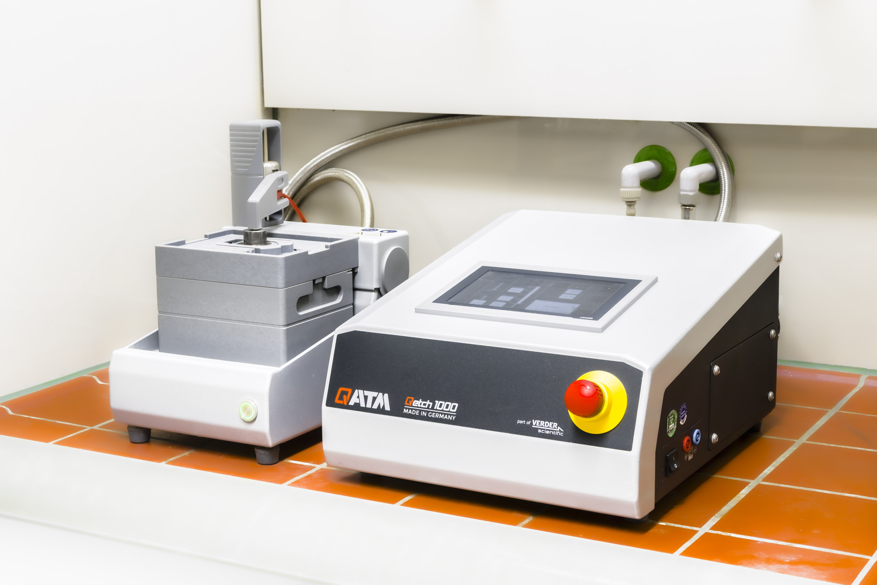 Polier- und Ätzgerät