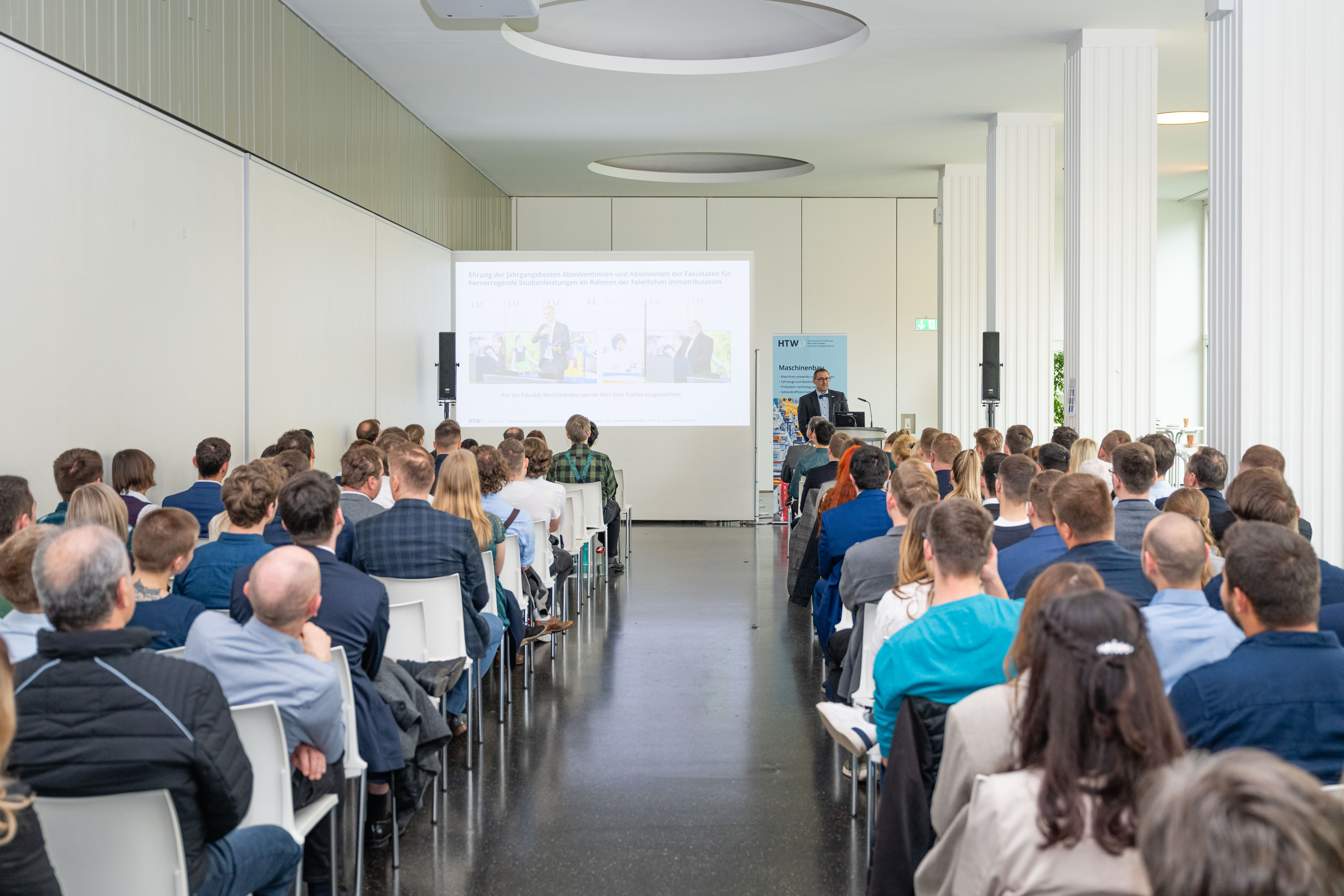 feierliche Veranstaltung zur Jahrgangsverabschiedung