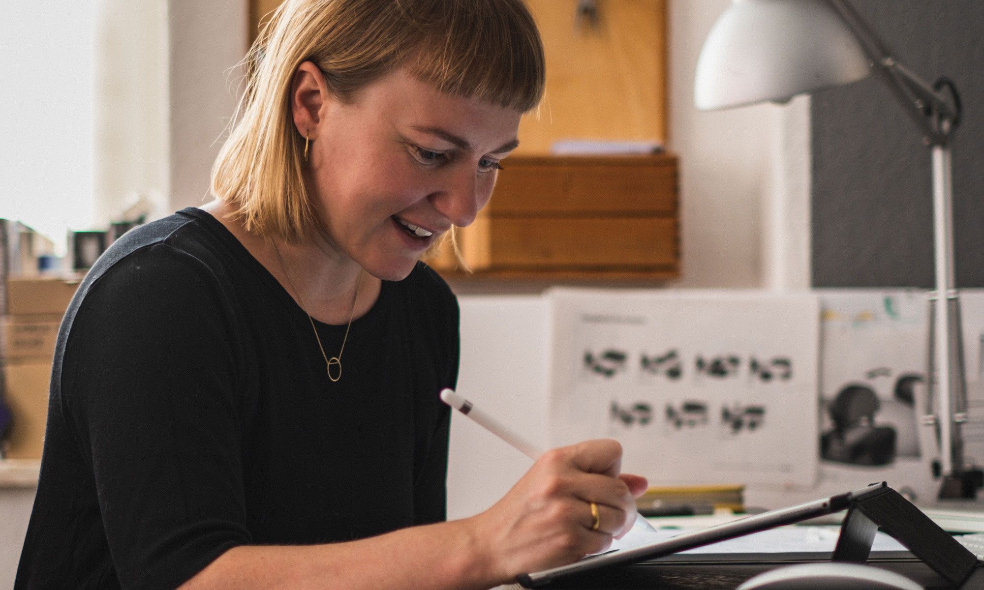 Anne Goldammer in ihrem Büro