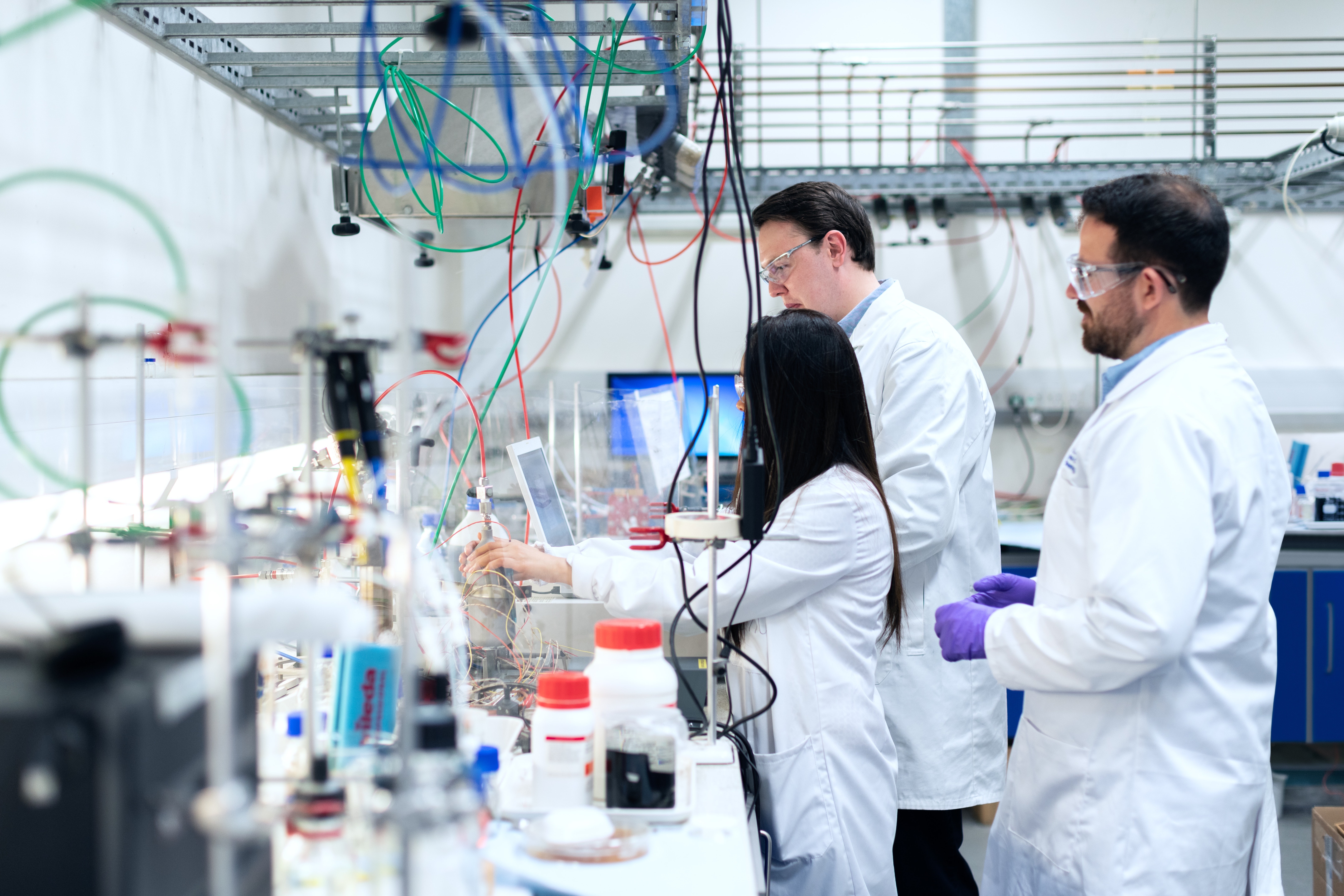 Chemieingenieure im Labor
