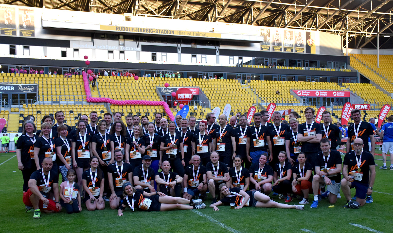 Lauf-Team HTW Dresden im Dynamostadion