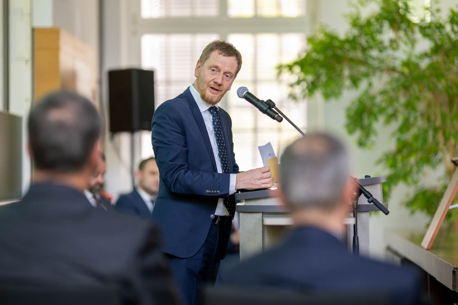 [Translate to English:] Ministerpräsident Michael Kretschmer
