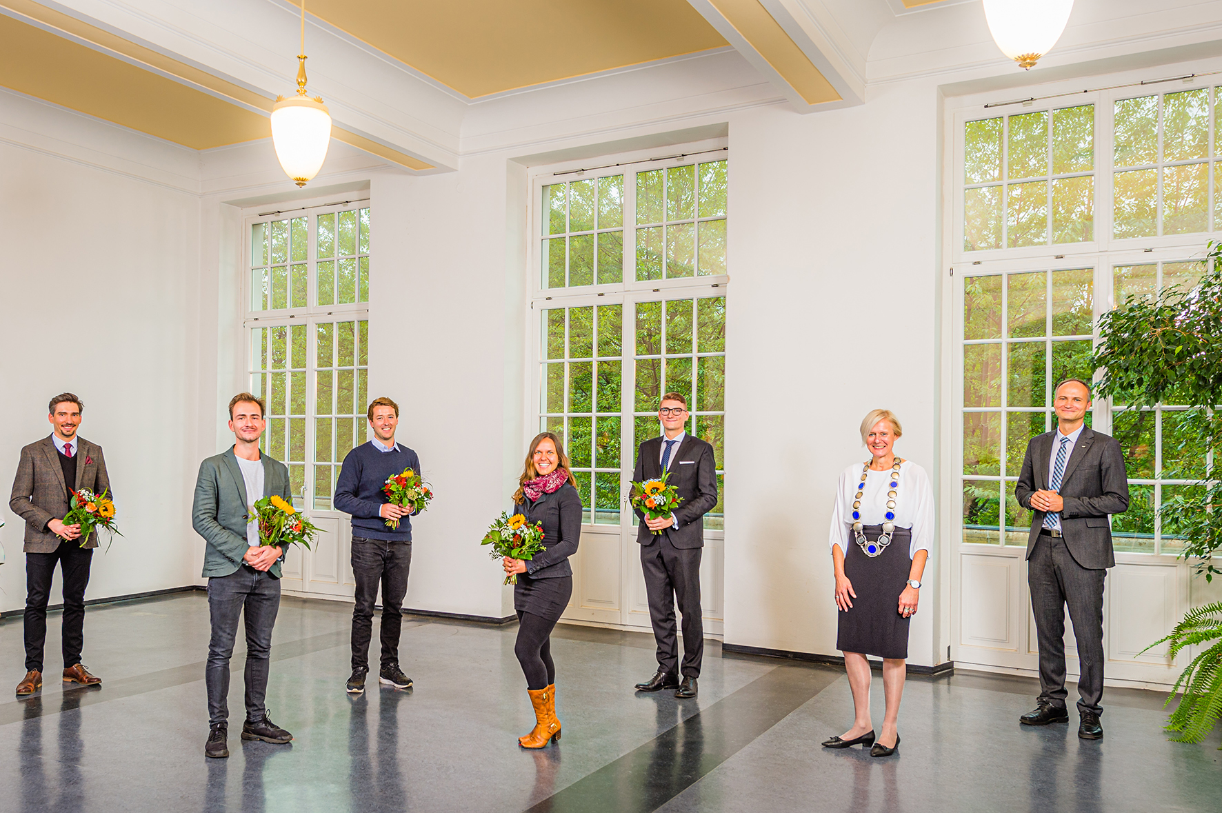 Auszuzeichnende in Foyer