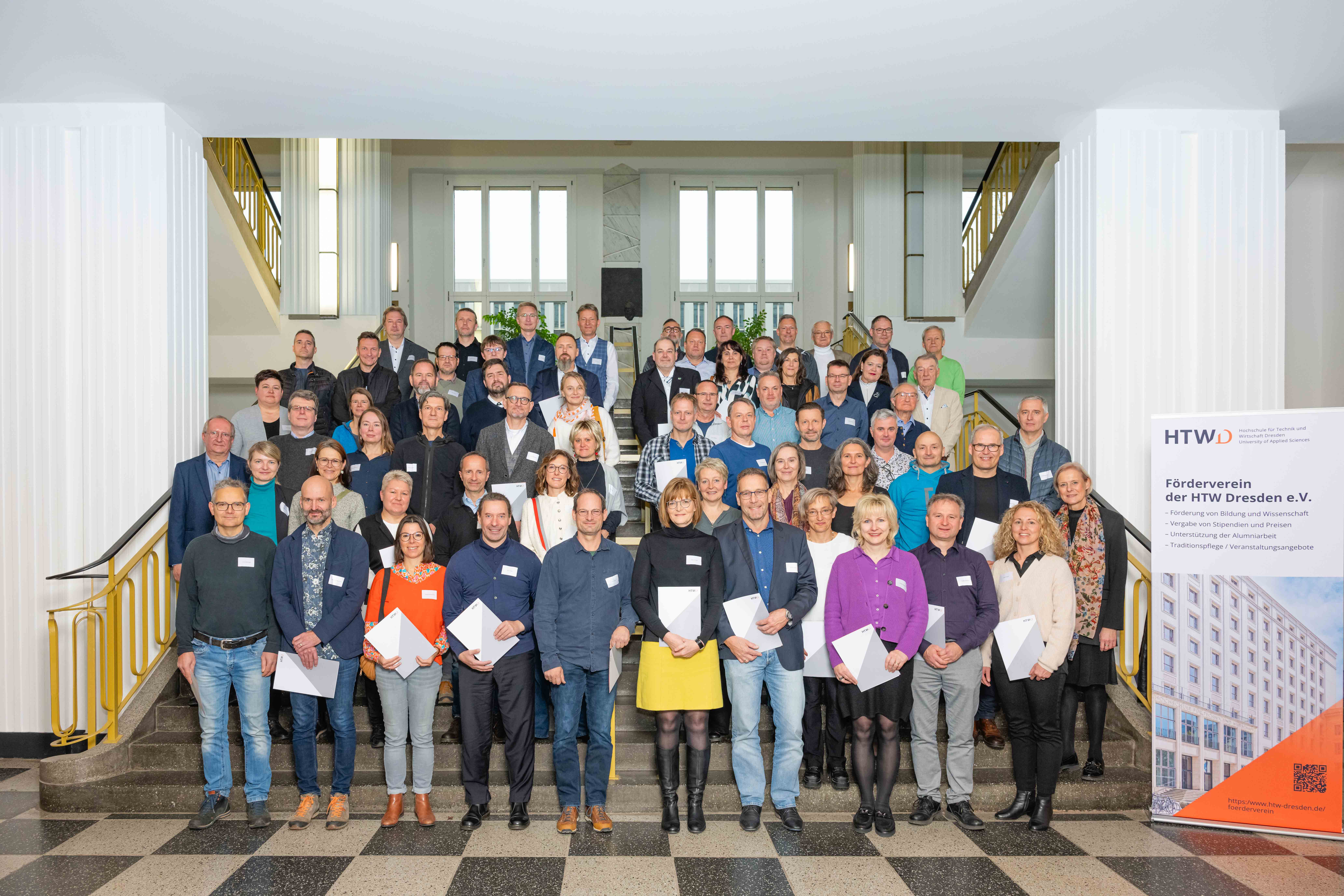 [Translate to English:] Verleihung Silbernes Diplom 2024