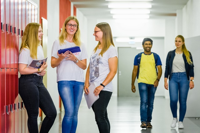 Studenten an der HTW