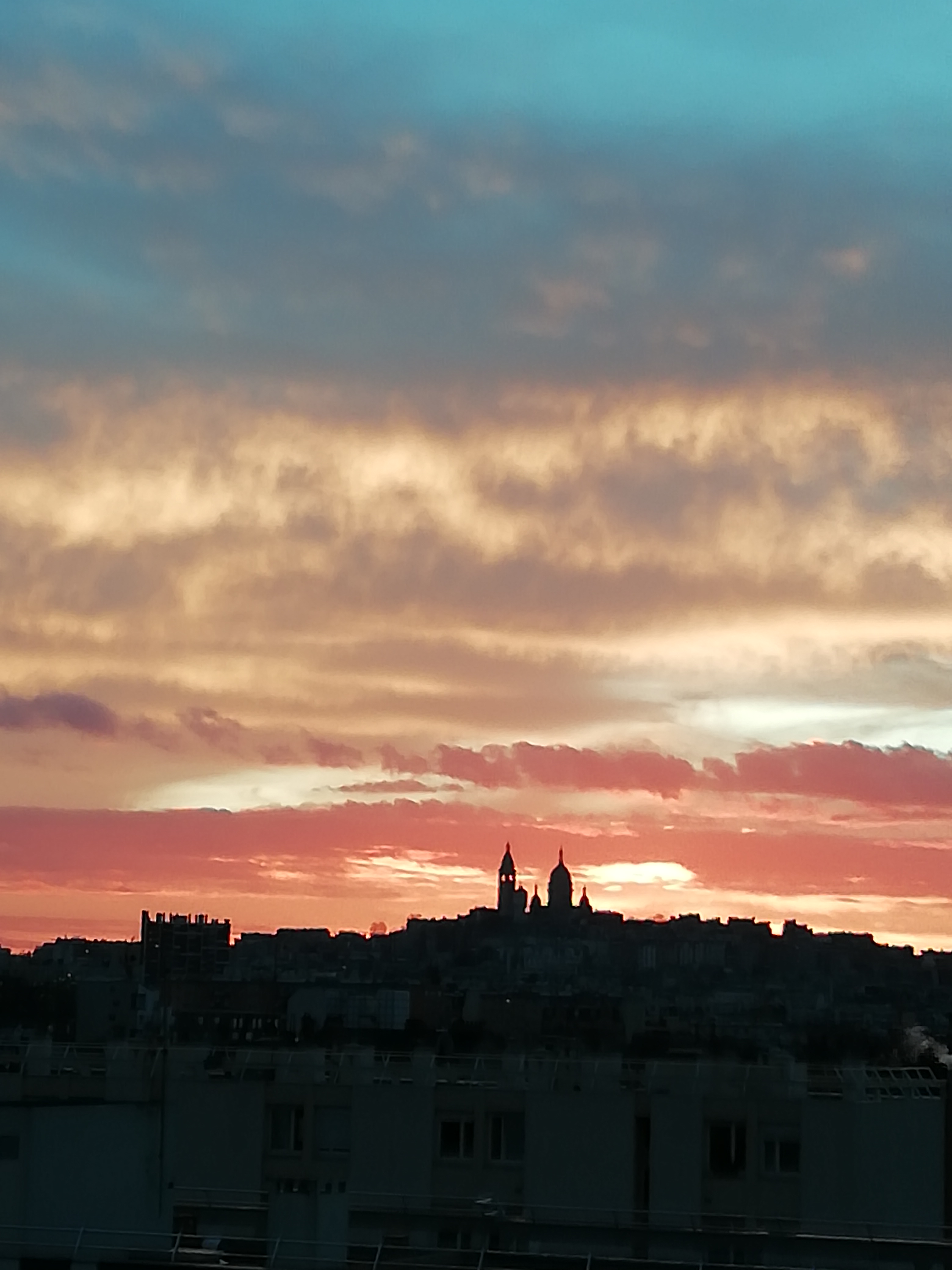 Abendhimmel in Paris