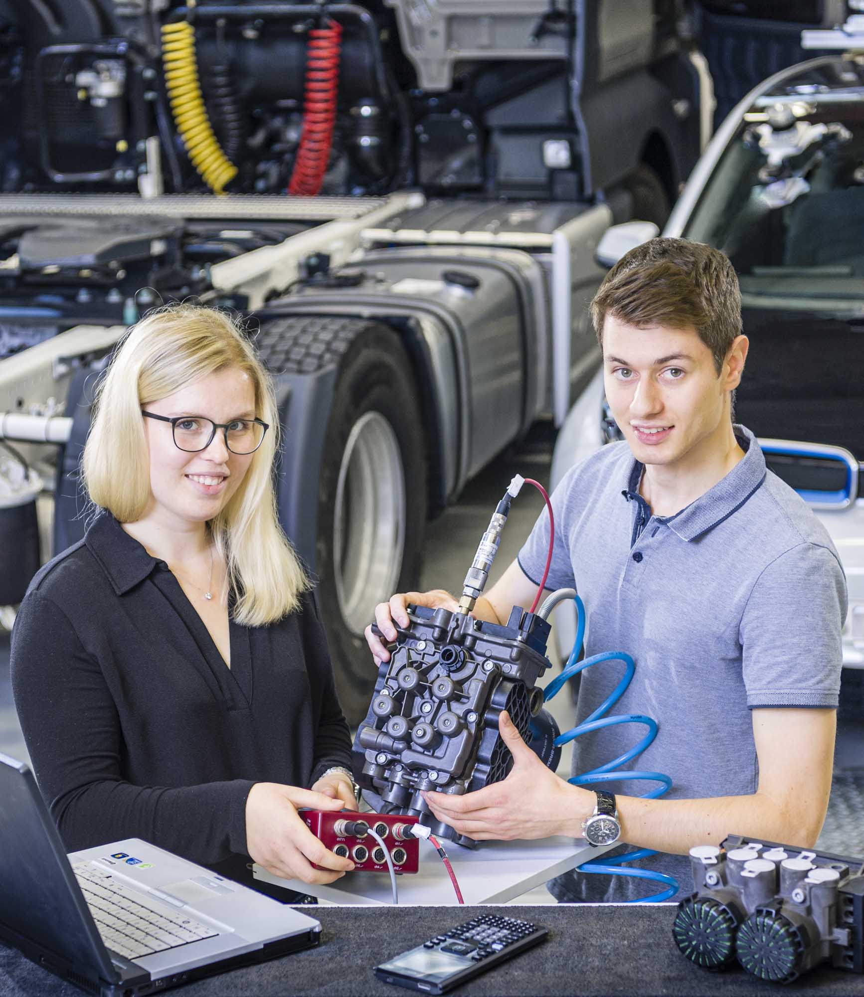 Studierende des Masterstudiengangs Fahrzeugtechnik