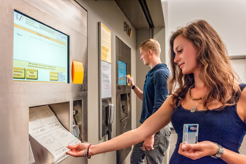 Student uses the self-service terminal