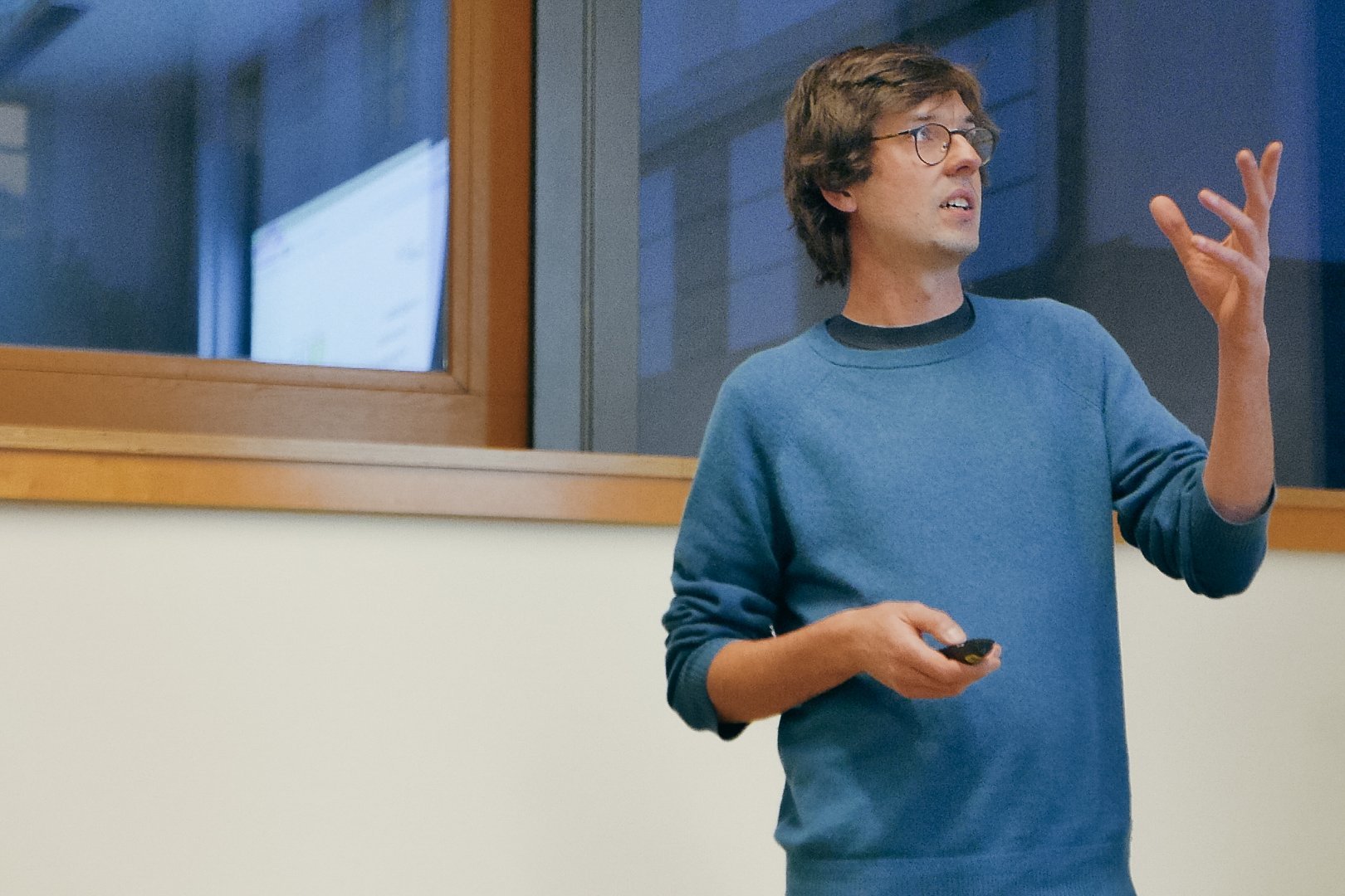 Florian Meerheim presenting his project