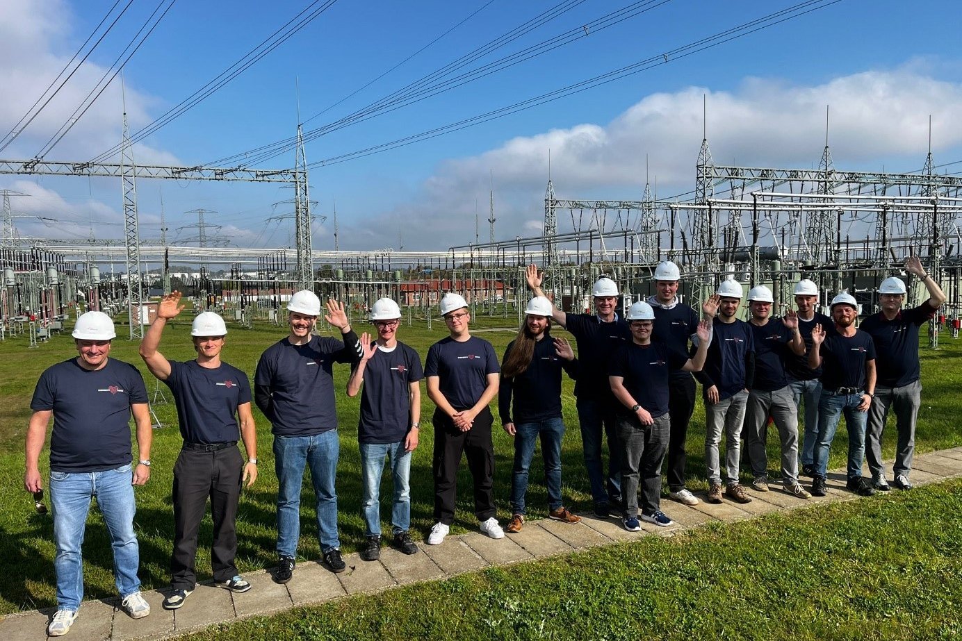 Gruppenbild Exkursion Schaltanlagentechnik