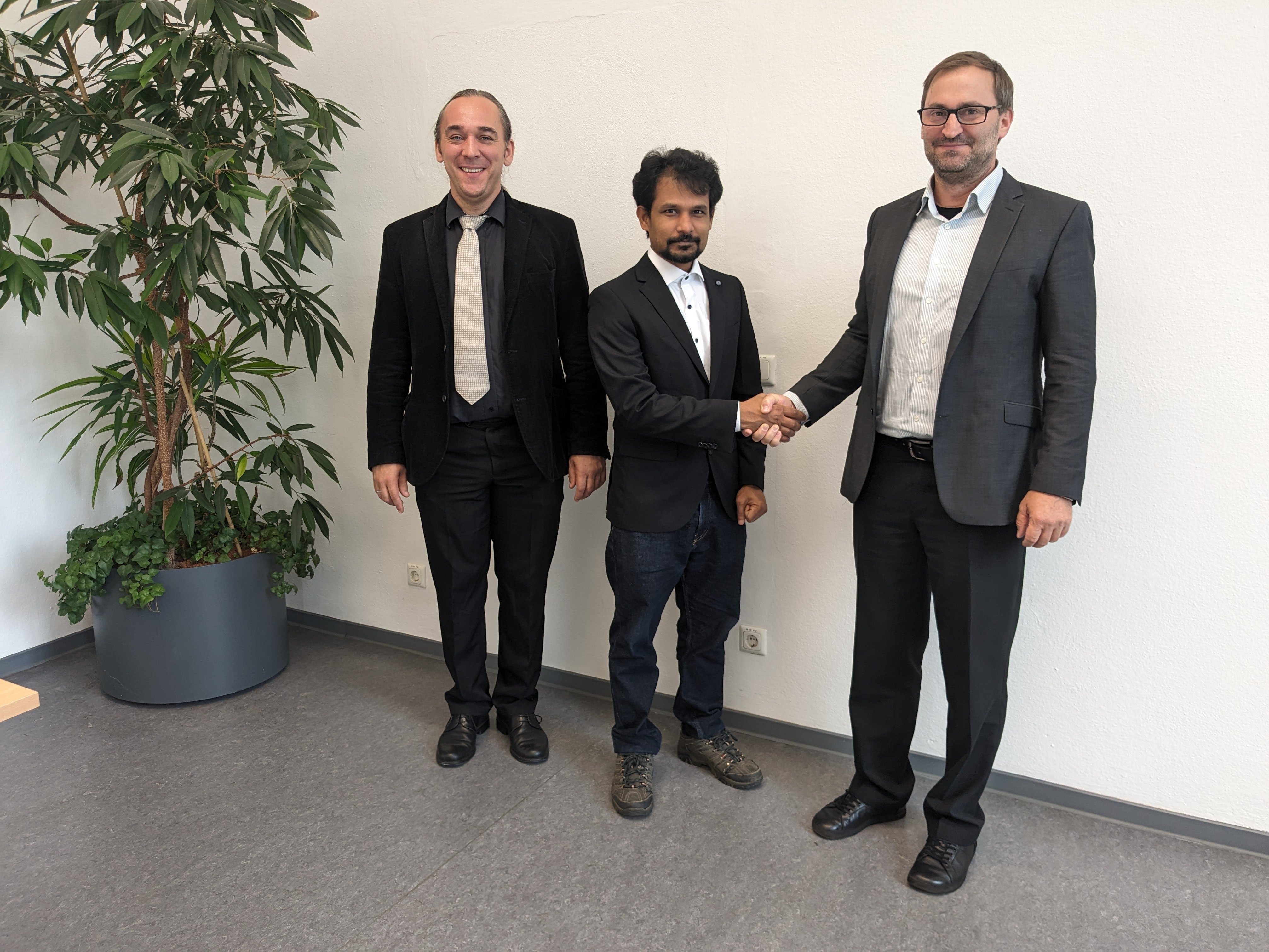 Prof. Zschornak, Dr. Muthu, Prof. Naumann_Hand