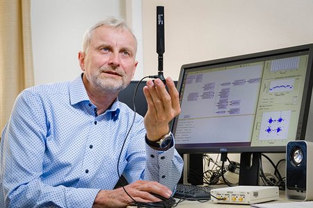 Portrait of Professor Ralf Boden