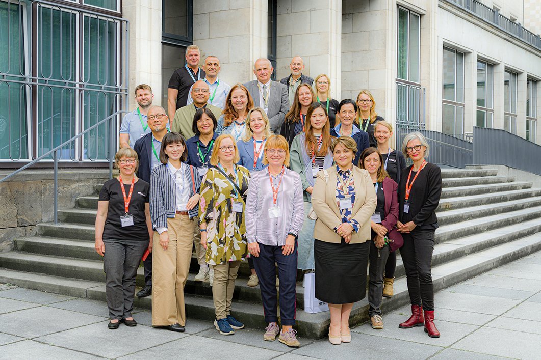 19 guests from 11 different countries take part in HTWD's International Week