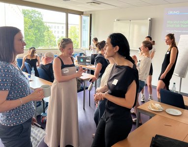 exist Women beim Netzwerken