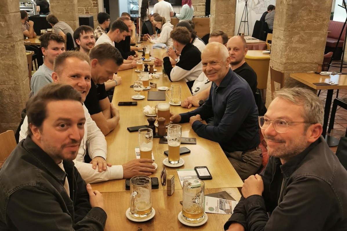 Gruppenfoto Abendessen