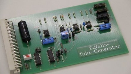 Zufalls-Tackt-Generator