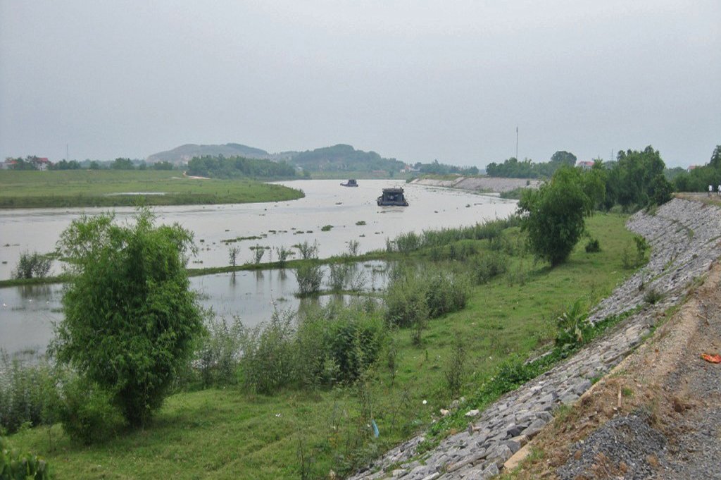 Einer der beiden geplanten Standorte für die Pilotanlage zur Uferfiltration befindet sich am Ufer des Cau River in Vietnam.