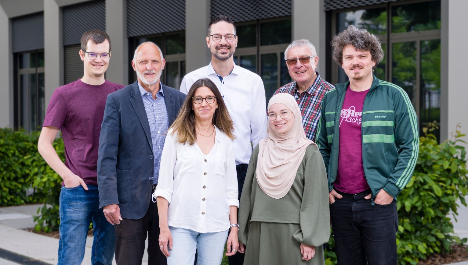 Gruppenfoto Konstruktion und Technologie der Elektrotechnik, Elektronik und Mechatronik