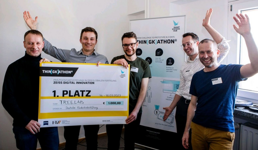 Siegerehrung des Teams Treelab