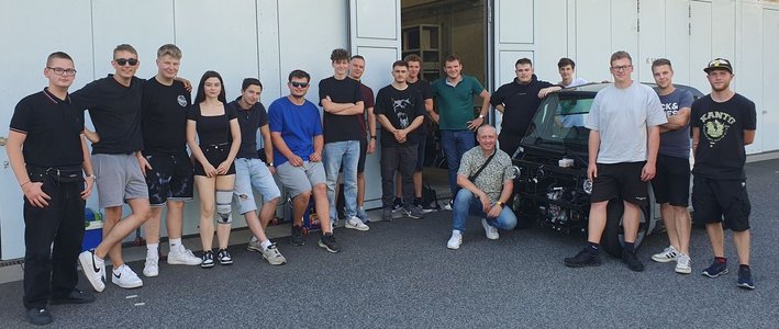 2024/09/04 Mechatroniker im 3. Lehrjahr der BSZ Pirna zum Laborbesuch mit Fahraufgaben an der HTW Dresden