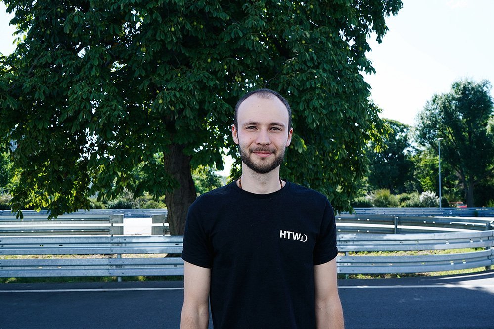 Richard auf dem Testgelände für Fahrzeugtechnik, auf dem unter anderem an autonomen Fahrsystemen geforscht wird.