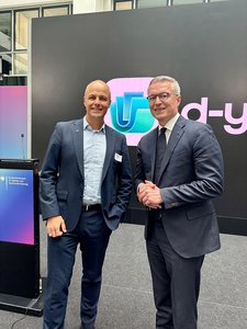 Prof. Jürgen Anke und der Bundesminister für Digitales und Staatsmodernisierung, Dr. Karsten Wildberger