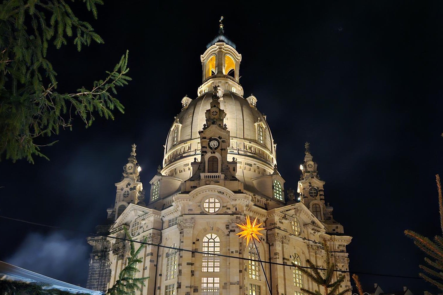 Frauenkirche bei Nacht