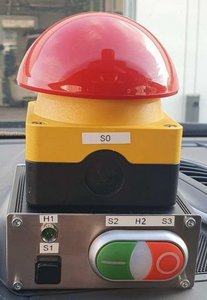 Hardware zur automatisierten Längsführung mit Notaus (DA Hr. Sievers, 2021)