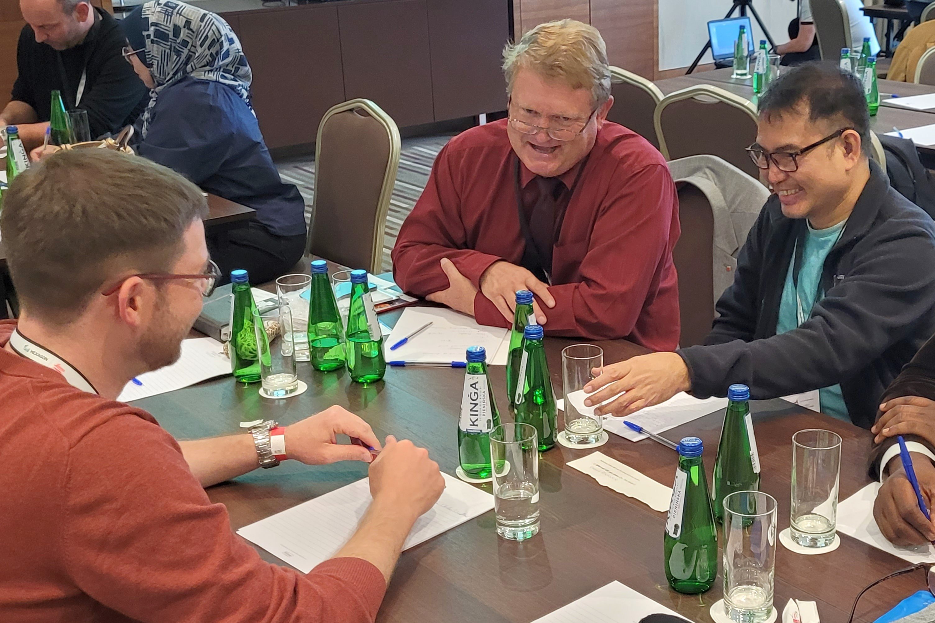 FIG 2022 Workshop Gruppenarbeit zum Thema GIS und BIM
