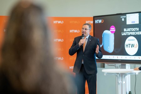 Rektor begrüßt