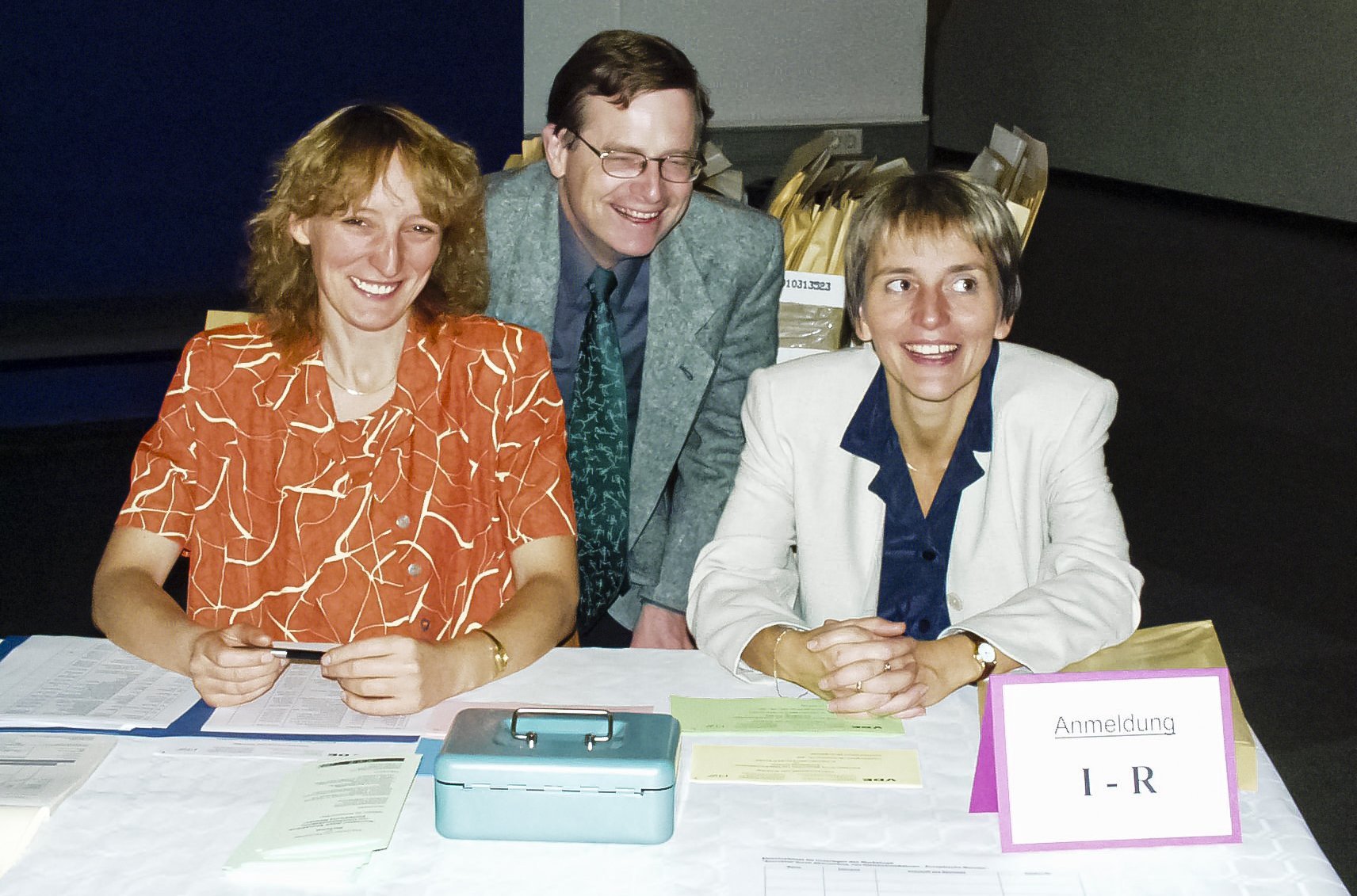 Cornelia Förtsch, Thomas Staat und Karina Unger im Tagungsbüro