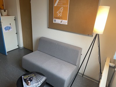 A401 Kaffeeküche mit Sofa