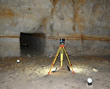 Erfassung eines historischen Stollens aus der NS-Zeit mittels terrestrischem Laserscanning Erfassung eines historischen Stollens aus der NS-Zeit mittels terrestrischem Laserscanning