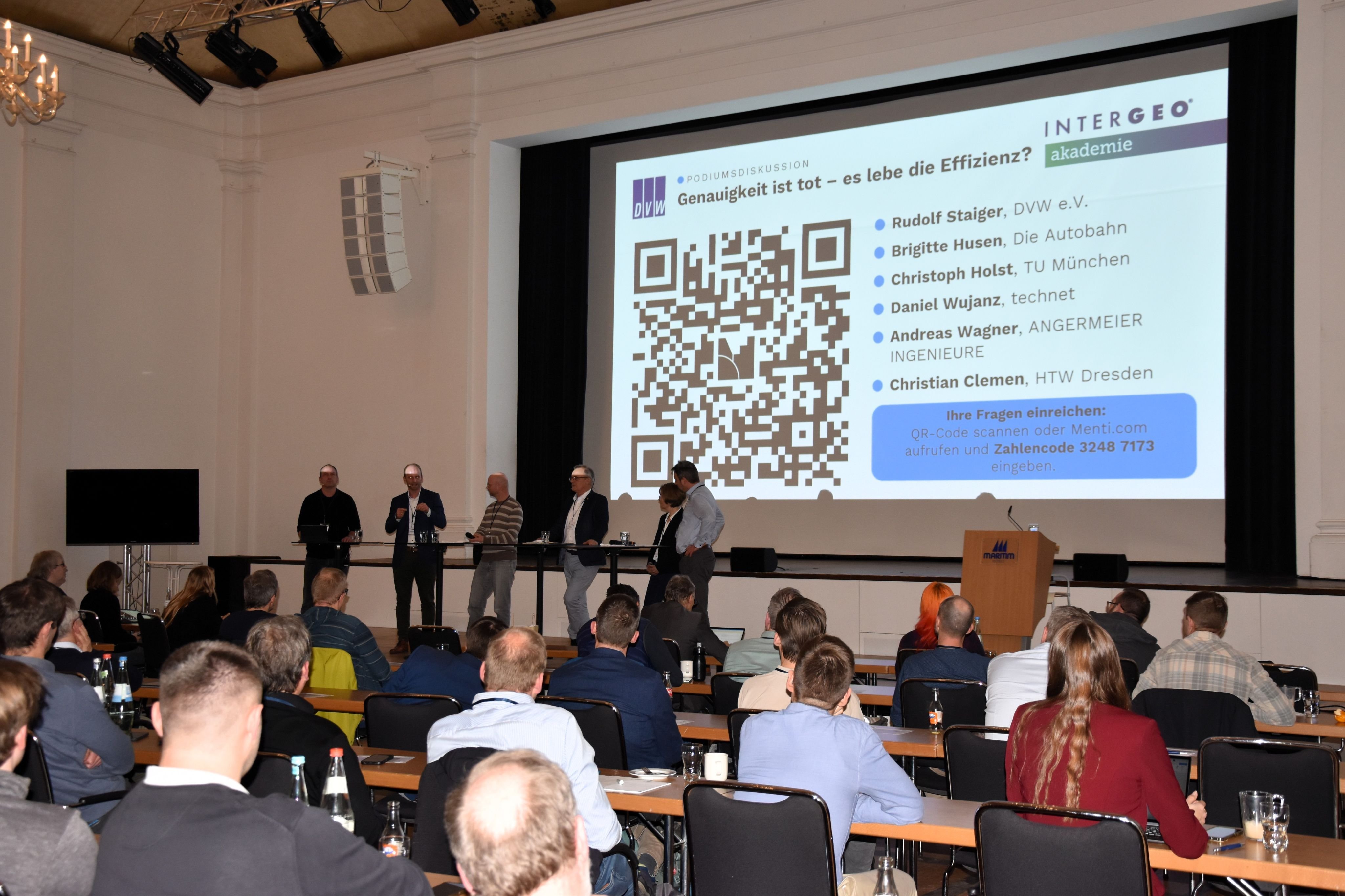 Podiumsdiskussion beim TLS-Seminar in Fulda